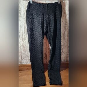 Textured Black TikTok Activewear Gym Athletic Leggings Ruched Butt Glute Seam